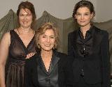 Katie Holmes at 2006 Women's Image Network Awards last night to accept one for Helen Mirren, who was unable to attend. Here she is with Phyllis Stuart, CEO of WIN and Senator Barbara Boxer (D), Calif., honored as Woman of the Year.